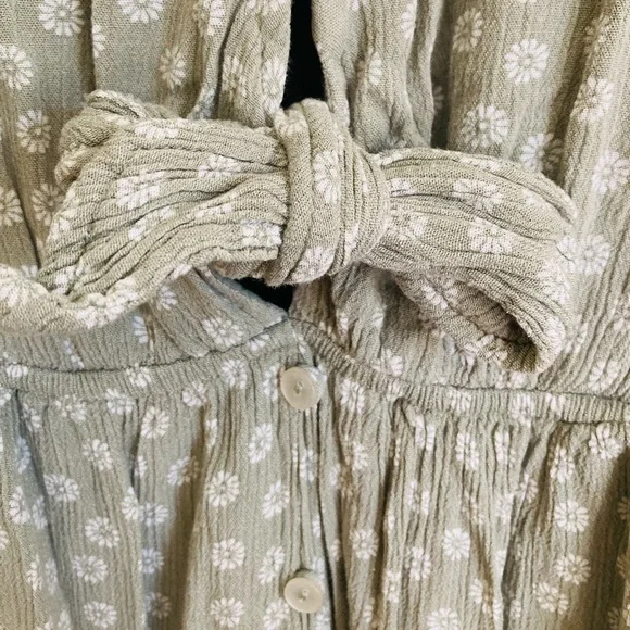 Women’s Abercrombie & Fitch Olive Green Floral Mini Dress - Picture 4 of 8